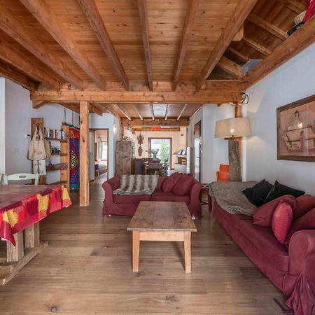 Spacious Loft On Pedestrian Street With Views Apartment Chamonix Exterior photo