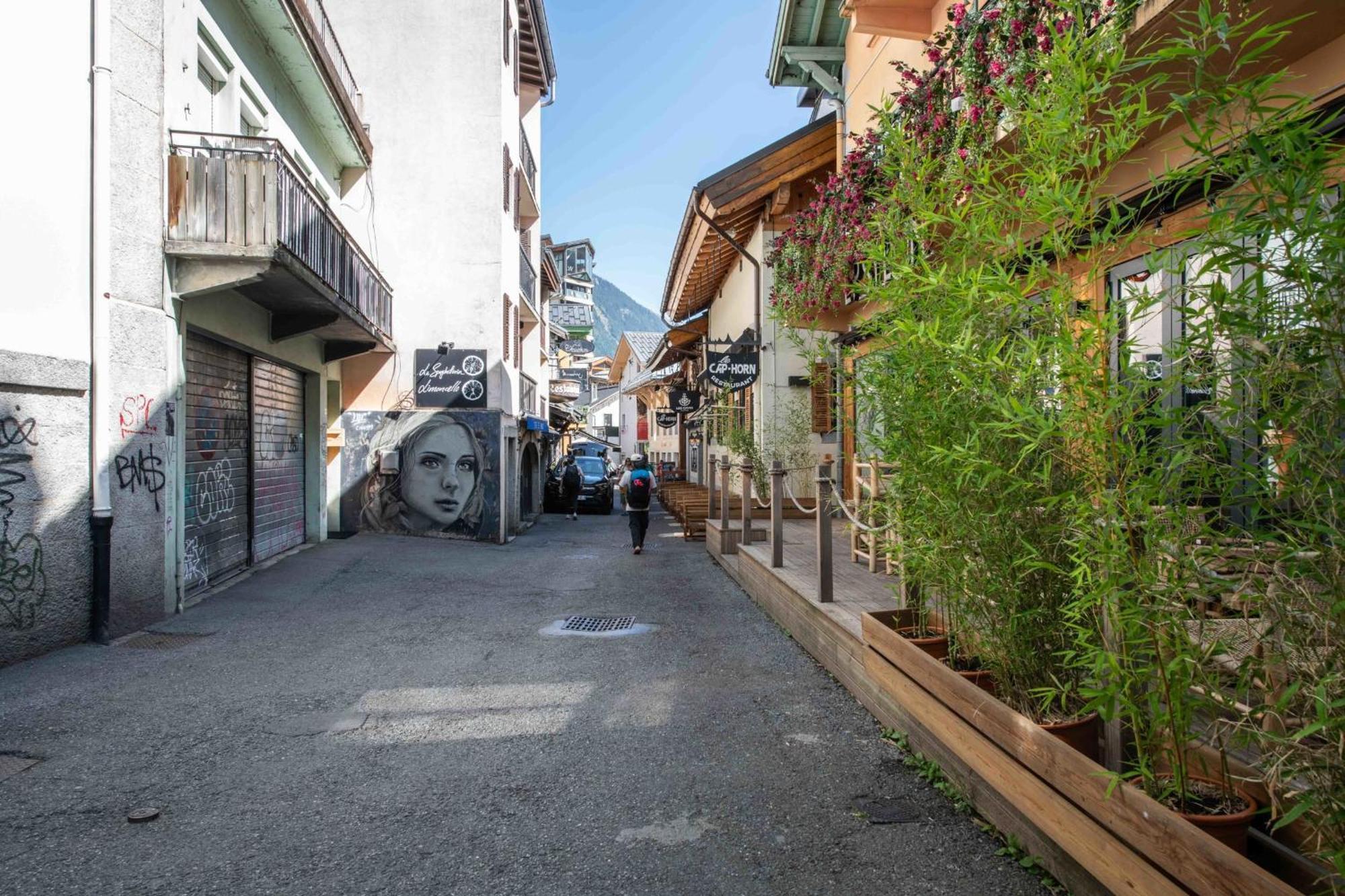 Spacious Loft On Pedestrian Street With Views Apartment Chamonix Exterior photo